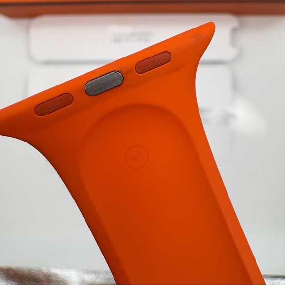 Apple Watch Hermes Series 5 44mm - Picture 4 of 9